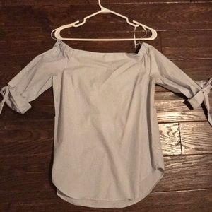 Off the shoulder long sleeve